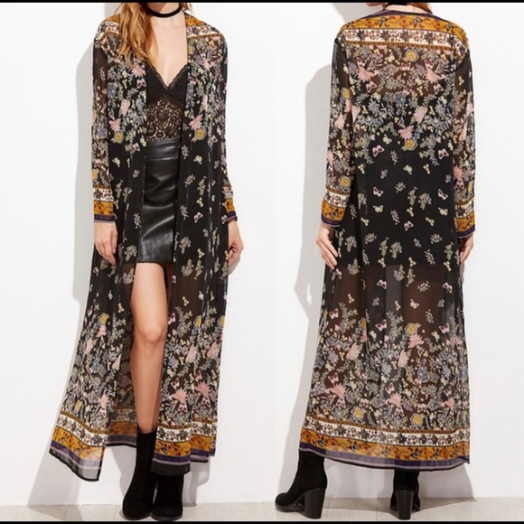 Tops - Stunning Floral, butterfly Kimono cardigan